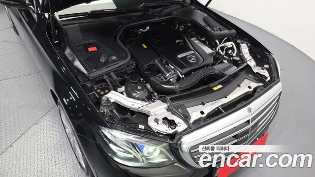 Mercedes-Benz E-Class (W213) E300 4MATIC Exclusive 2020 — фото 6