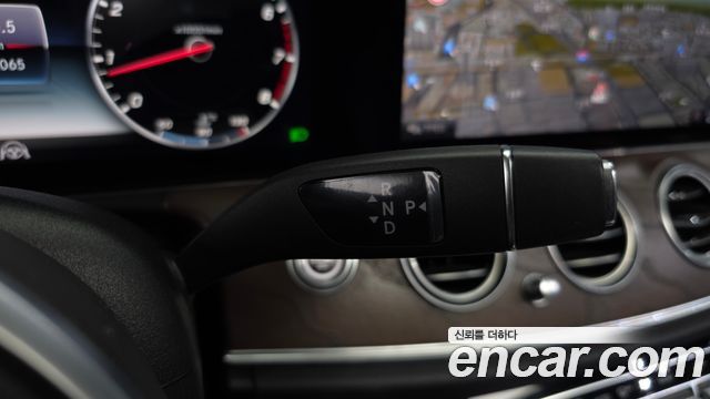 Mercedes-Benz E-Class (W213) E300 4MATIC Exclusive 2020 — фото 9