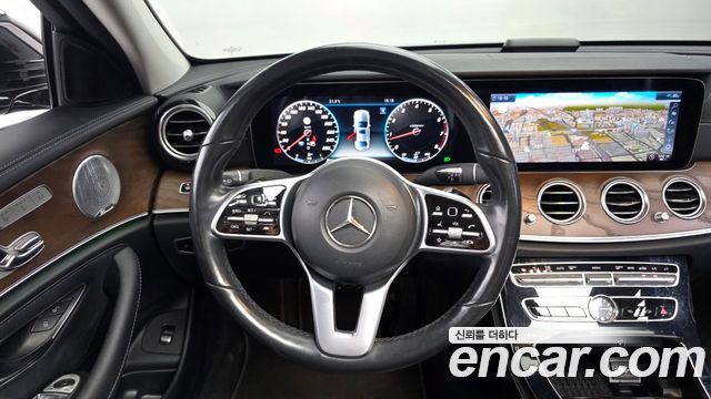 Mercedes-Benz E-Class (W213) E300 4MATIC Exclusive 2020 — фото 13