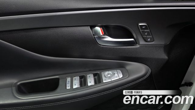 Hyundai Santa Fe Diesel 2.2 2WD Calligraphy 2021 — фото 20