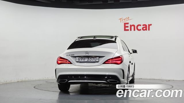 Mercedes-Benz CLA-Class (C117) CLA220 AMG Line 2018 — фото 4