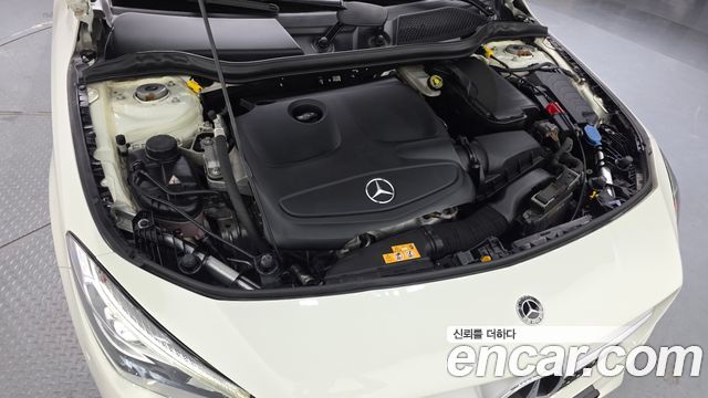 Mercedes-Benz CLA-Class (C117) CLA220 AMG Line 2018 — фото 6