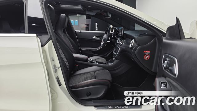 Mercedes-Benz CLA-Class (C117) CLA220 AMG Line 2018 — фото 11