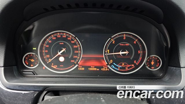 BMW 5 Series (F10) 520d 2014 — фото 8