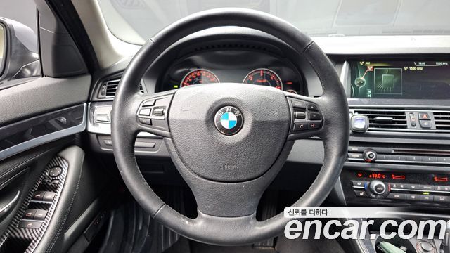 BMW 5 Series (F10) 520d 2014 — фото 13