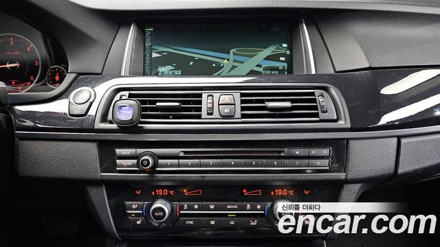 BMW 5 Series (F10) 520d 2014 — фото 14