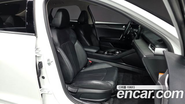 Kia K5 Hybrid (III) Trendy 2023 — фото 11