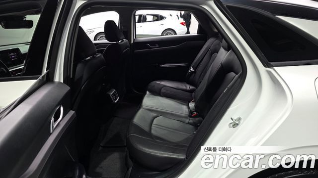 Kia K5 Hybrid (III) Trendy 2023 — фото 12