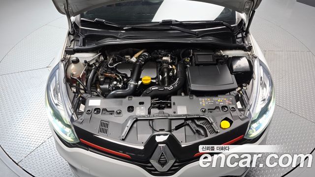 Renault Korea Clio Intens 2018 — фото 6