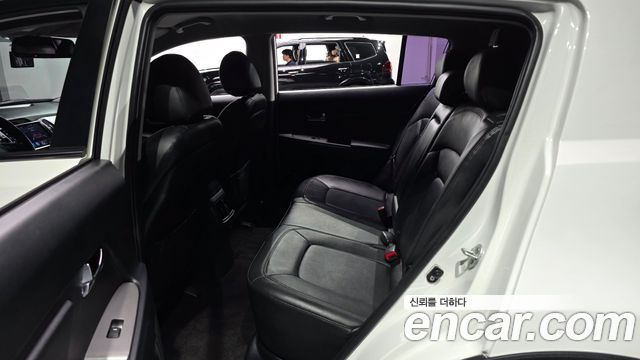 Kia Sportage R Diesel 2WD Trendy 2015 — фото 16
