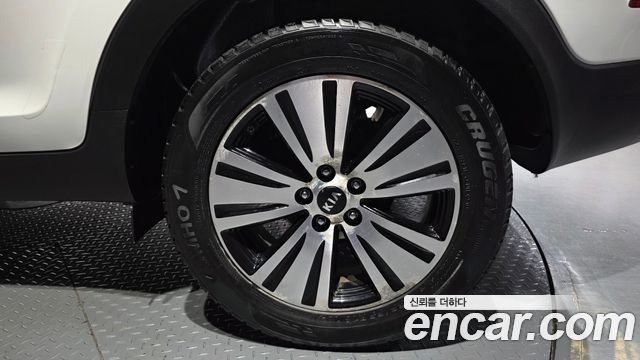 Kia Sportage R Diesel 2WD Trendy 2015 — фото 27