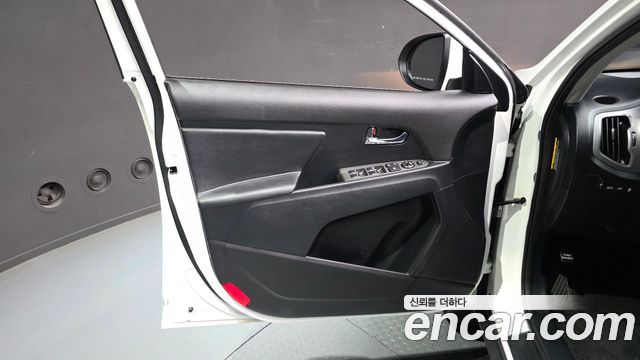 Kia Sportage R Diesel 2WD Trendy 2015 — фото 30