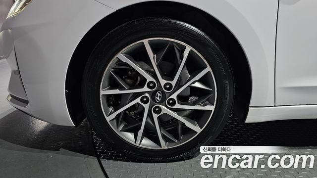 Hyundai Avante (AD) 1.6 Smart 2020 — фото 5