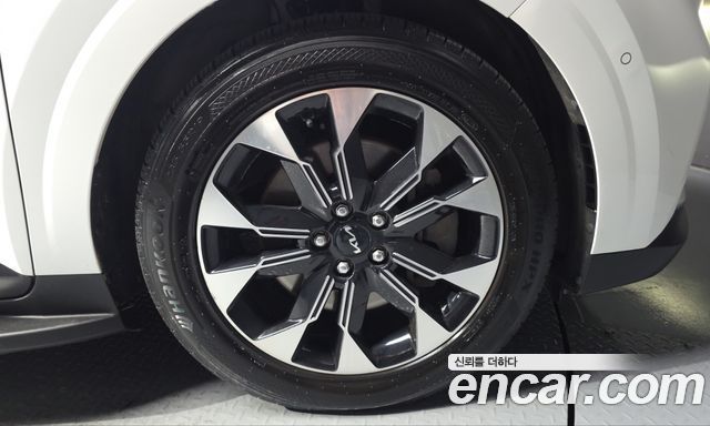Kia Carnival (IV) Gasoline 7-Seater Signature 2023 — фото 27