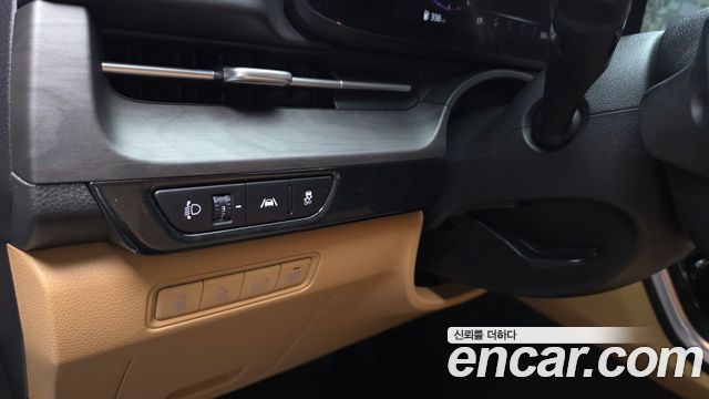 Kia Carnival (IV) Gasoline 7-Seater Signature 2023 — фото 39