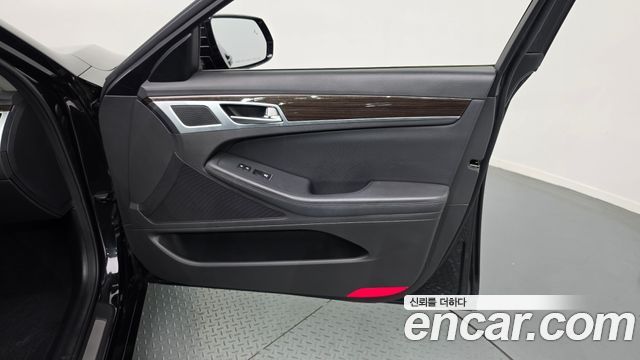 Genesis G80 3.3 GDI Luxury 2019 — фото 24