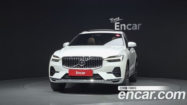 Volvo XC60 (II) T8 Ultimate Bright 2023 — фото 3