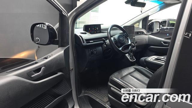 Hyundai Staria Cargo 3-Seater Modern 2022 — фото 10