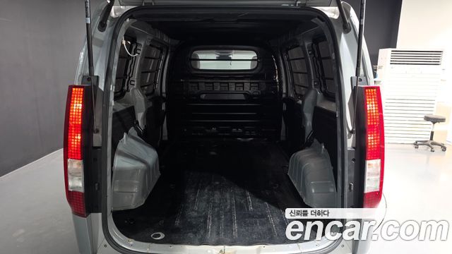 Hyundai Staria Cargo 3-Seater Modern 2022 — фото 20