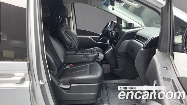 Hyundai Staria Cargo 3-Seater Modern 2022 — фото 26