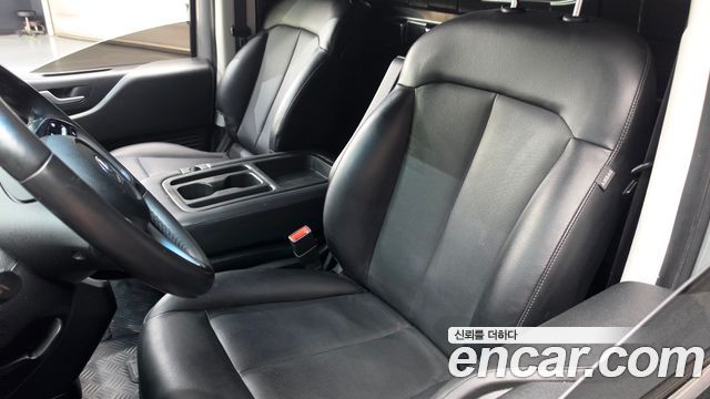 Hyundai Staria Cargo 3-Seater Modern 2022 — фото 27