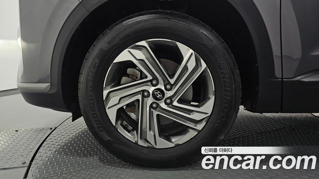 Hyundai Santa Fe Diesel 2.2 2WD Prestige 2021 — фото 5