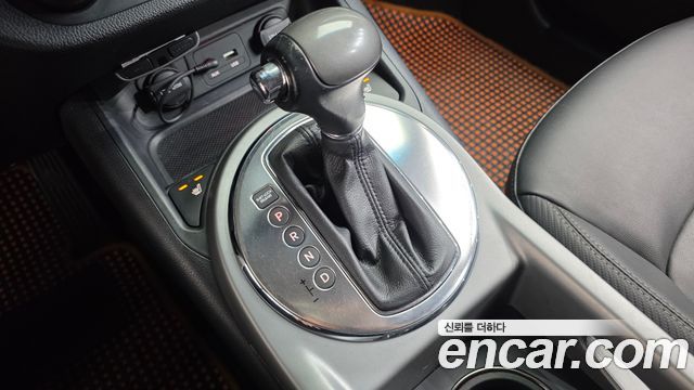 Kia Sportage R Diesel 2WD Trendy 2015 — фото 9