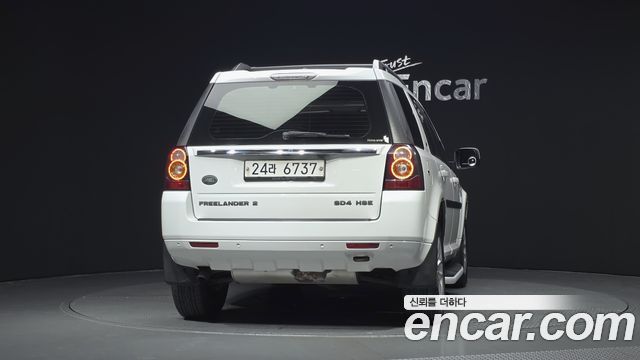 Land Rover Freelander 2 2.2 SD4 HSE 2014 — фото 4