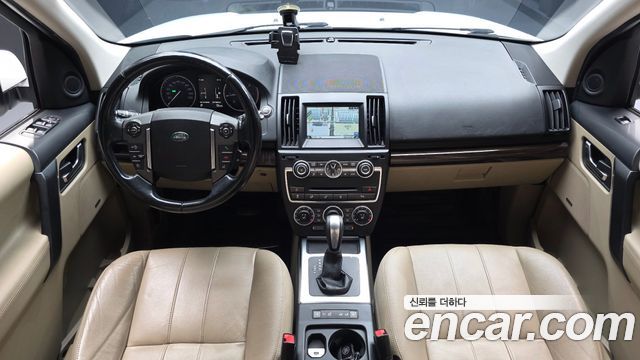 Land Rover Freelander 2 2.2 SD4 HSE 2014 — фото 7