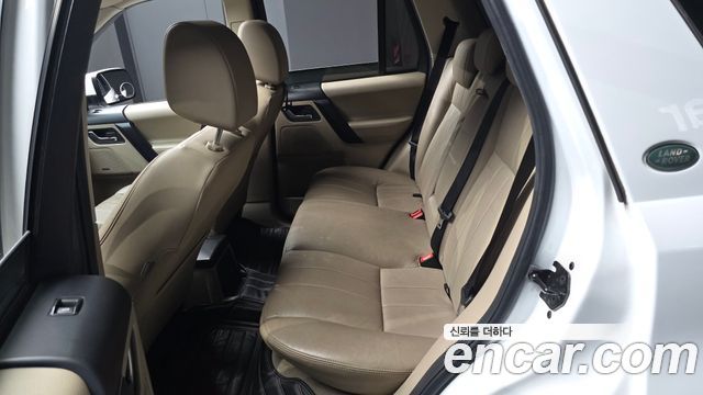 Land Rover Freelander 2 2.2 SD4 HSE 2014 — фото 12