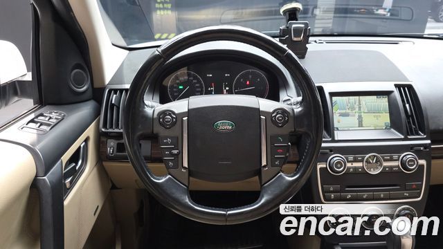 Land Rover Freelander 2 2.2 SD4 HSE 2014 — фото 13
