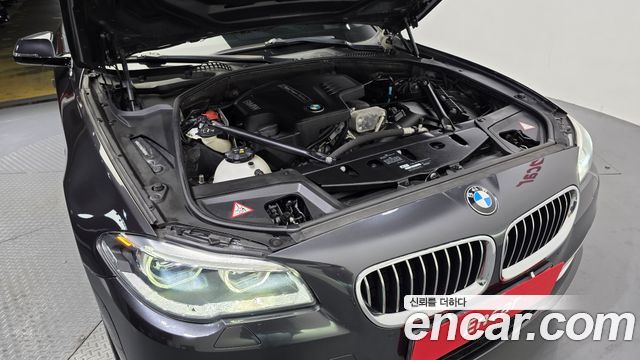 BMW 5 Series (F10) 528i Luxury Plus 2016 — фото 6