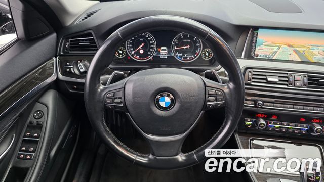 BMW 5 Series (F10) 528i Luxury Plus 2016 — фото 13
