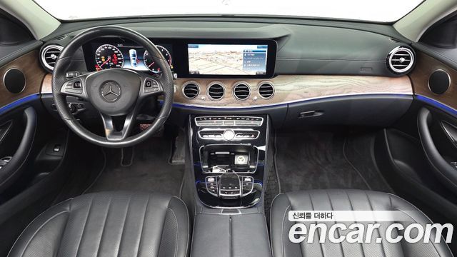 Mercedes-Benz E-Class (W213) E300 4MATIC Exclusive 2017 — фото 7