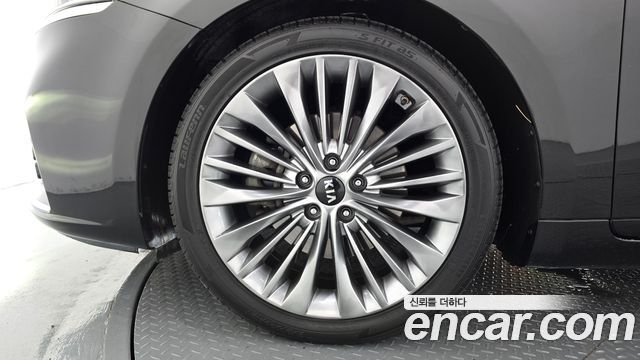 Kia K7 3.3 GDI Limited Plus 2017 — фото 5