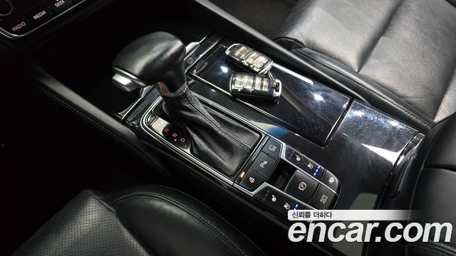 Kia K7 3.3 GDI Limited Plus 2017 — фото 9