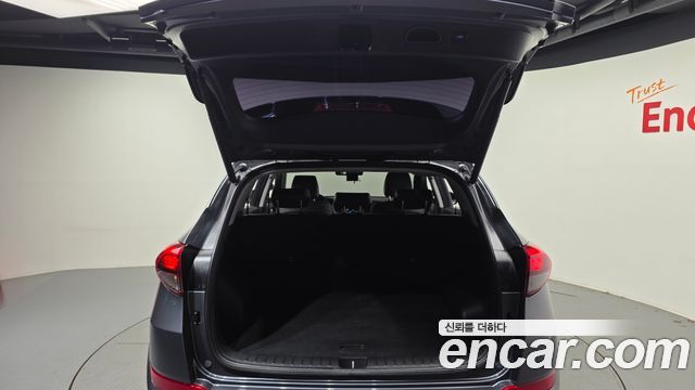 Hyundai Tucson Gasoline 1.6 turbo 2WD Modern 2018 — фото 24