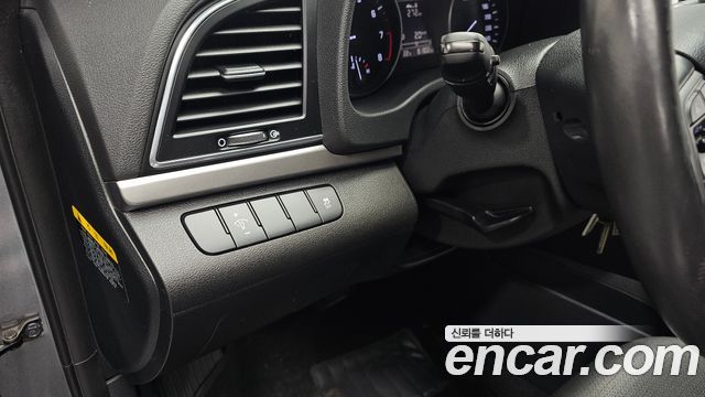 Hyundai Avante (AD) 1.6 GDI Smart 2016 — фото 19