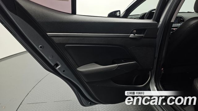 Hyundai Avante (AD) 1.6 GDI Smart 2016 — фото 25
