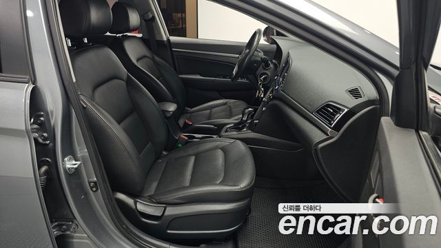 Hyundai Avante (AD) 1.6 GDI Smart 2016 — фото 26