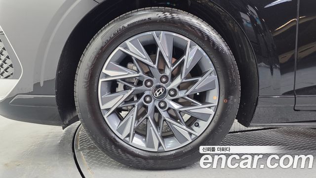 Hyundai Grandeur (GN7) 2.5 Gasoline  2WD Premium 2027 — фото 5