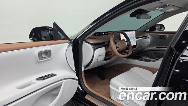 Hyundai Grandeur (GN7) 2.5 Gasoline  2WD Premium 2027 — фото 10