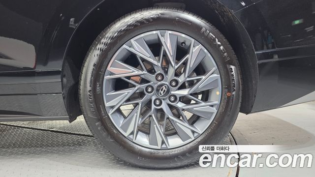 Hyundai Grandeur (GN7) 2.5 Gasoline  2WD Premium 2027 — фото 21