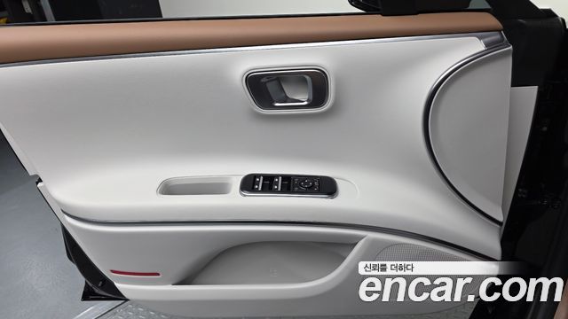 Hyundai Grandeur (GN7) 2.5 Gasoline  2WD Premium 2027 — фото 24