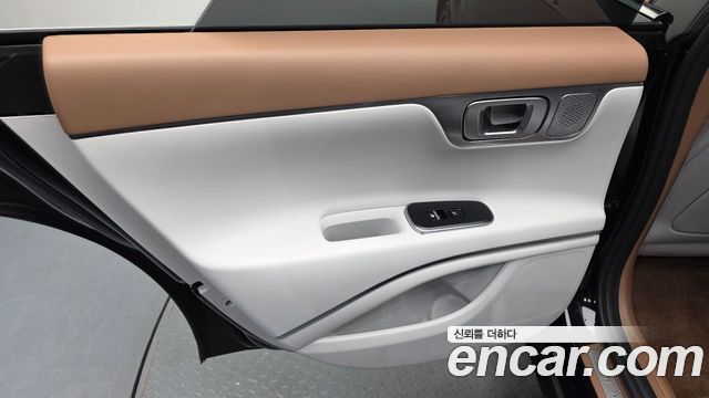 Hyundai Grandeur (GN7) 2.5 Gasoline  2WD Premium 2027 — фото 25