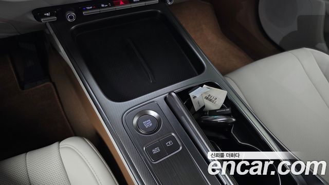Hyundai Grandeur (GN7) 2.5 Gasoline  2WD Premium 2027 — фото 28