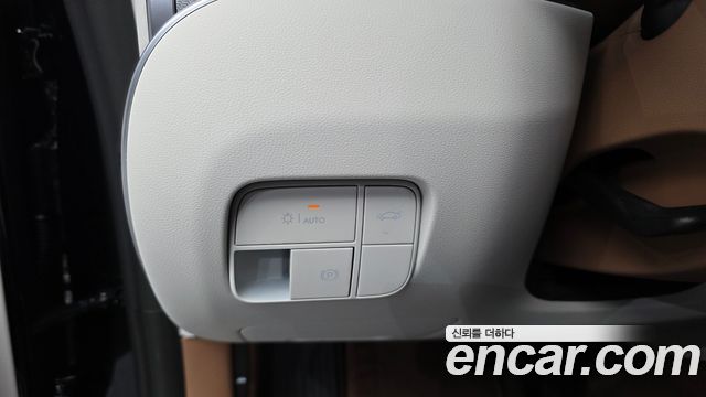 Hyundai Grandeur (GN7) 2.5 Gasoline  2WD Premium 2027 — фото 30