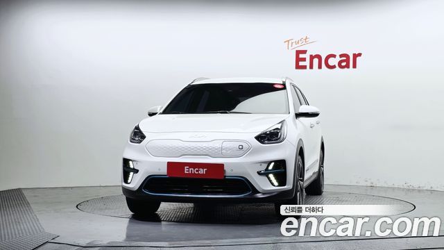 Kia Niro EV Noblesse 2022 — фото 3