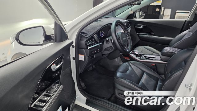 Kia Niro EV Noblesse 2022 — фото 10