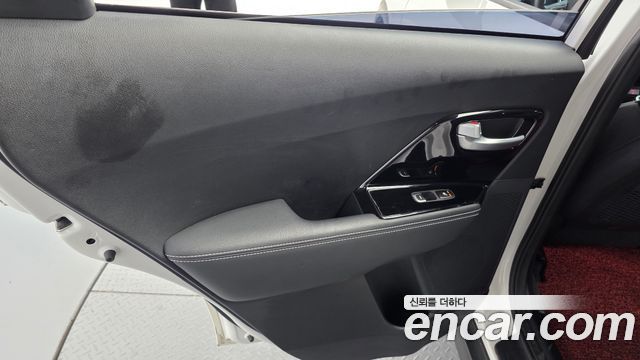 Kia Niro EV Noblesse 2022 — фото 31
